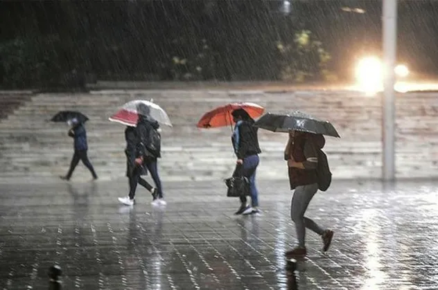 Son dakika: İstanbul'da sağanak yağış etkili oldu