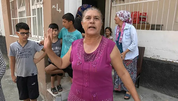 Adana'da 80 yaşındaki tacizciye pusu! 12 kadın bir olup yakaladı-1