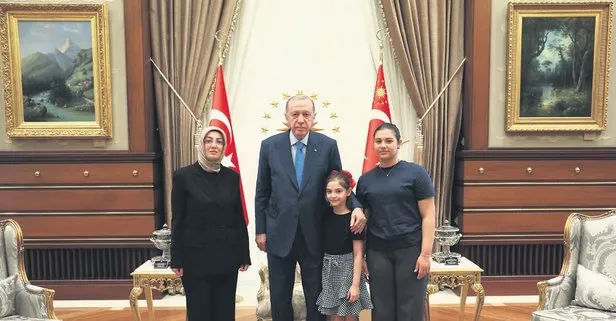 Başkan Recep Tayyip Erdoğan Ayşe Ateş ile görüştü