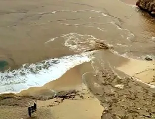 Antalya’da denizin rengi değişti!