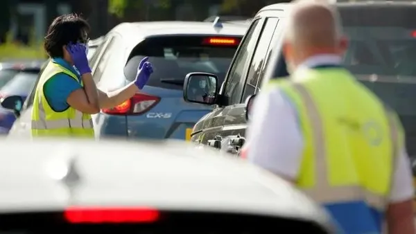 İngiltere'de koronavirüs karantinasında ikinci perde! Halk yeniden tuvalet kağıtlarına hücum etti-2