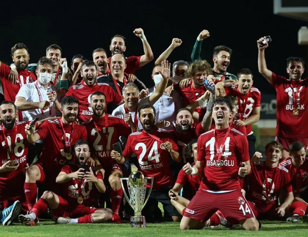 24 Erzincanspor 2. Lig’e yükseldi