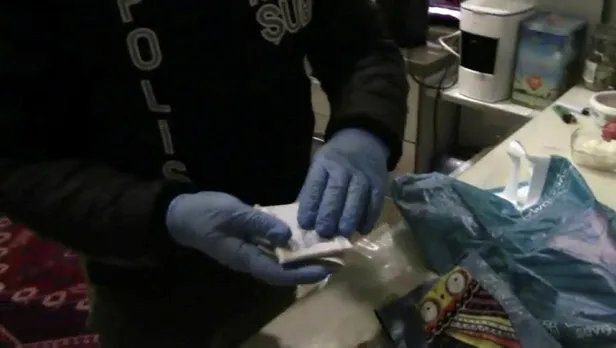 SON DAKİKA: Alzheimer hastası kadın için sahte rapor düzenletip 1 milyon 650 bin lira dolandırdılar-1