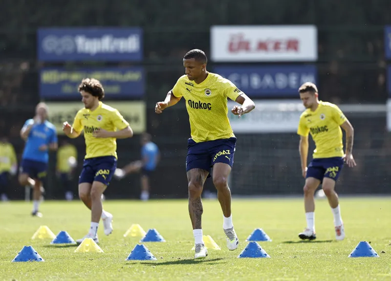 FENERBAHÇE HABERLERİ | İsmail Kartal'dan sürpriz 11 kararı! O isimler kulübede - 8