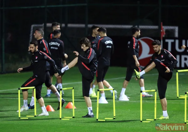 Milli Takım'da sürpriz isim! İşte Türkiye'nin İzlanda maçı 11'i... - 10