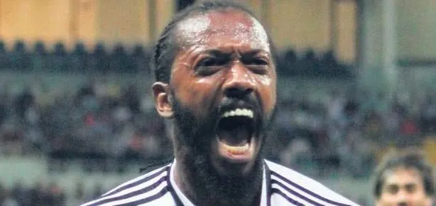 Yine Fernandes yine kriz