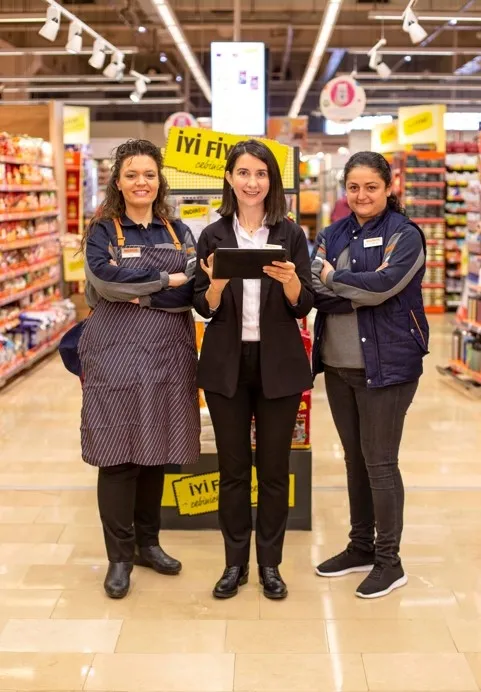 migrosta-her-kademede-20-bin-kadin-gorev-aliyor-1646635124025.jpg Migros'ta her kademede 20 bin kadın görev alıyor-1