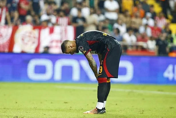 ayrilik-kapiya-dayandi-sezon-basinda-buyuk-umitlerle-gelen-seferovic-ocak-ayinda-veda-edebilir-1664495336557.jpeg Ayrılık kapıya dayandı! sezon başında büyük ümitlerle gelen Seferovic ocak ayında veda edebilir-2