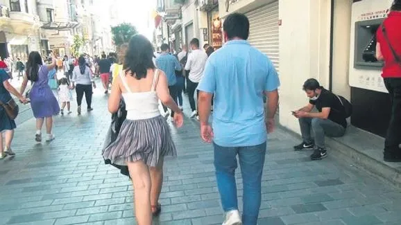 taksim-sapiginin-ifadesi-pes-dedirtti-dusecek-gibiydi-yaninda-yurudum-1603160050810.jpeg Taksim sapığının ifadesi pes dedirtti: Düşecek gibiydi, yanında yürüdüm-2