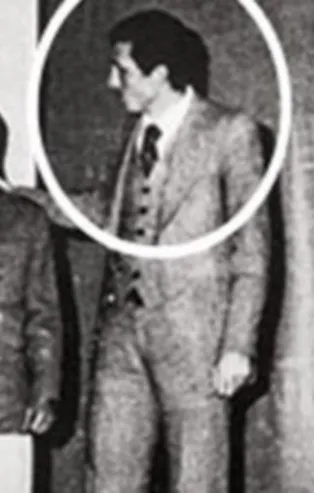 Başkan Erdoğan'ın tiyatro sahnesinden hiç bilinmeyen fotoğrafları ortaya çıktı