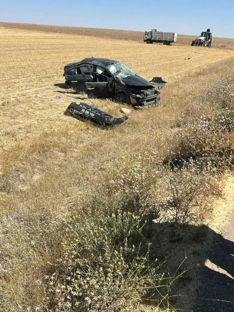 Yenifakılı Belediye Başkanı Sarıaslan, trafik kazasında hayatını kaybetti. (takvim foto arşiv)