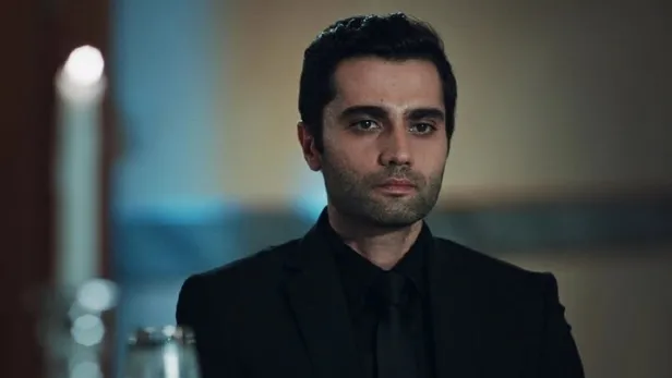 Eşkıya Dünyaya Hükümdar Olmaz'ın Alpaslan'ı Yunus Emre Yıldırımer'in yeni dizisi yine ATV'de! İmzalar atıldı-2