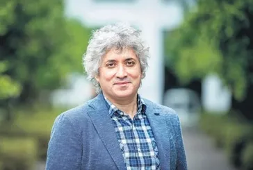 Prof. Dr. Ömer Özkan son 10 yılda yüz, kol ve rahim nakli yaparak tıp tarihine geçti! Magazin figürlerinden az takip edildi