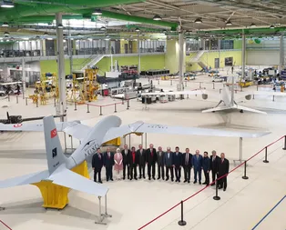 Başkan Erdoğan ve Malezya Başbakanı Mahathir, milli gururumuz Baykarı ziyaret etti