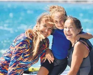 Üç nesil sörf yaptı