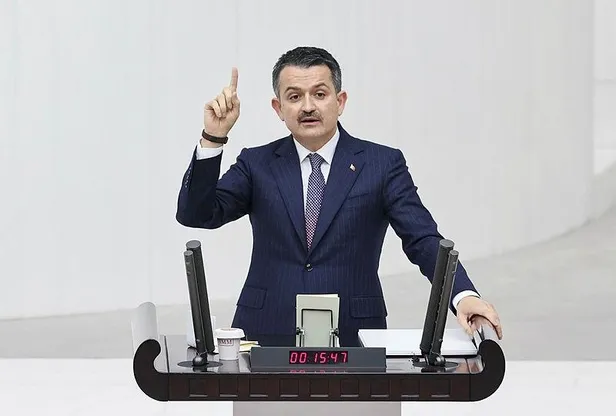tarim-ve-orman-bakani-bekir-pakdemirli-duyurdu-koronavirus-salginina-ragmen-45-milyar-dolar-dis-ticaret-fazlasi-verdik-1607973156014.jpeg