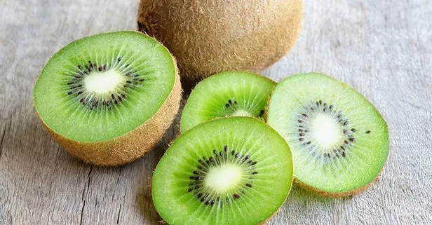 KİVİNİN FAYDALARI NELERDİR? Kivinin zararları var mı?