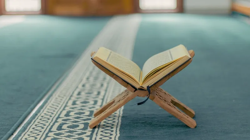 kandil-takvimi-2025-2026-regaip-kandili-mirac-kandili-berat-kandili-ne-zaman-hangi-tarihte-1764856905214.jpg (Kaynak: Takvim Foto Arşiv)