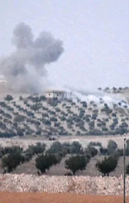 Tanklar ve iş makineleri Suriye'ye girdi