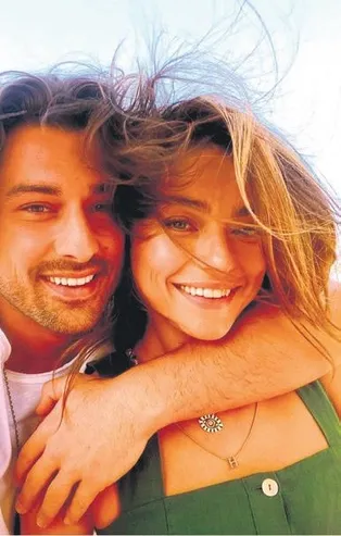 Güzel oyuncu Ayça Ayşin rol arkadaşı Alp Navruz'la olan aşk iddialarına imalı gönderme! "Her şey güzel gidyor..."