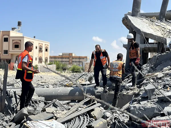 Han Yunus'tan geri acı kaldı! Soykırımcı İsrail Gazze'deki yıkımı böyle görüntülendi - 1