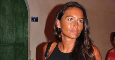Eda Taşpınar çırılçıplak paylaştı kumsal görüntüleri hayrete düşürdü! Soyunan Eda poposuna...