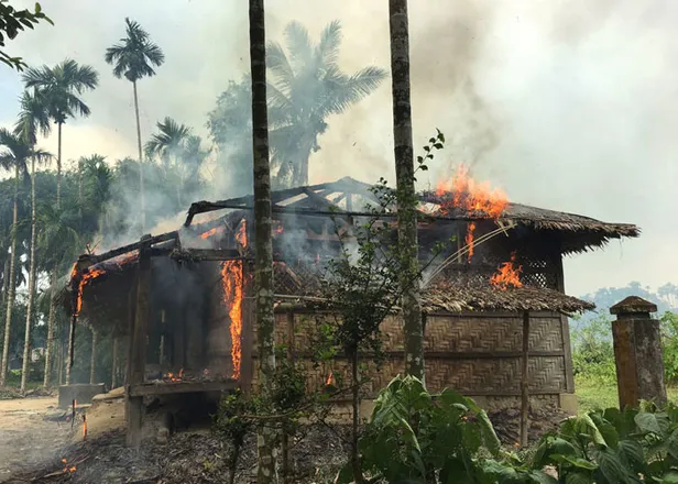 Arakan'da Kur'an-ı Kerim'e alçak saldırı!-4