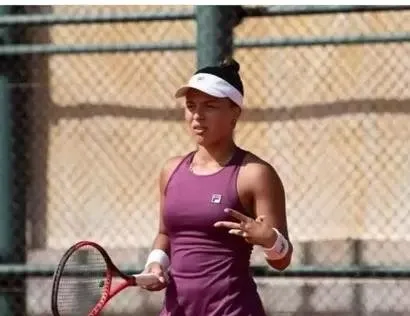 Alex’in kızı Antalya’da tenis turnuvasında