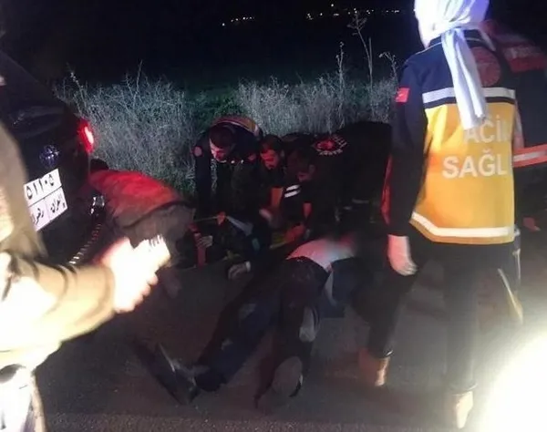 mardinde-cipteki-5-irakli-infaz-edilmisti-kan-akan-olayda-teror-suphesi-arabayi-durdurdu-icindekileri-oldurdu-1690484162590.jpeg Mardin'de cipteki 5 Iraklı infaz edilmişti! Kan akan olayda terör şüphesi: 'Arabayı durdurdu, içindekileri öldürdü'-4