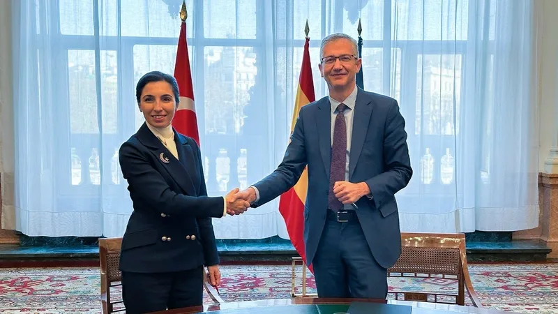 tcmb-ile-ispanya-merkez-bankasi-arasinda-mutabakat-zapti-imzalandi-1706798383590.jpeg TCMB ile İspanya Merkez Bankası arasında mutabakat zaptı imzalandı-2