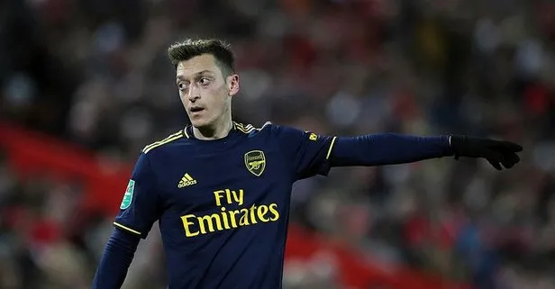 Mesut Özil transferinde Fenerbahçe’ye iki zorlu rakip