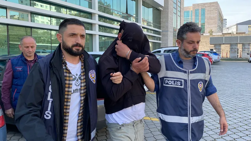 Son dakika: Samsun'da iğrenç olay! Komşusunun balkonuna atlayıp cinsel saldırıda bulundu: Beni 5 peri çağırdı-4