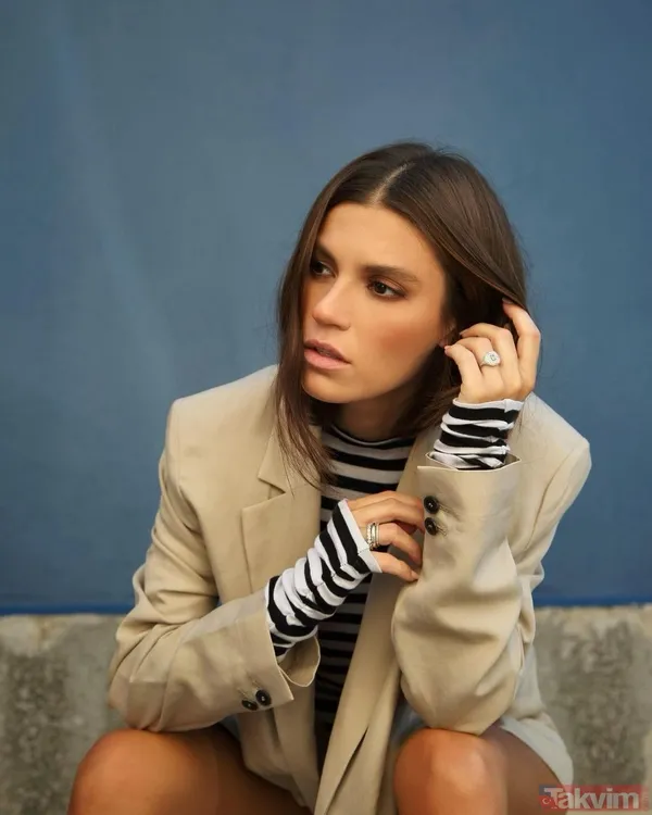 Arka Sokaklar’ın Zeliş’iydi... Yüsra Geyik dekoltede sınır tanımadı! Mini elbisesi ile öyle bir yürüdü ki! Mankenlere meydan okudu - 4