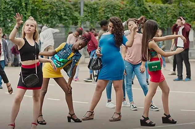 Türkiye kataloğundan çıkartılan ‘Cuties’ ABD'de olay oldu! Sosyal medyada "Netflix’i iptal et" kampanyası
