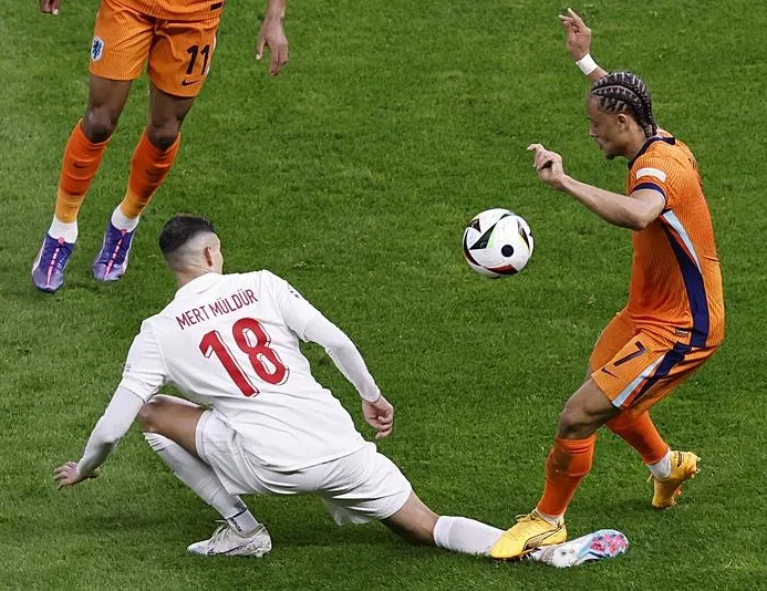 Hakem bize gelince Fransız kaldı!