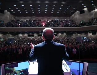 Cumhurbaşkanı Erdoğan, Yeni AKM binasını tanıttı