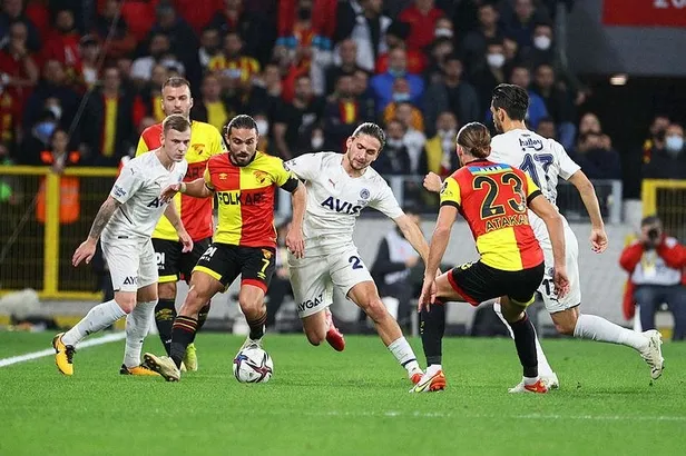 erman-toroglundan-goztepe-fenerbahce-macina-iliskin-olay-yorum-kor-dovusu-1638209638542.jpeg Erman Toroğlu'ndan Göztepe - Fenerbahçe maçına ilişkin olay yorum: Kör dövüşü-2