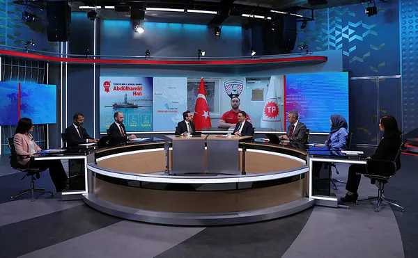 son-dakika-enerji-ve-tabii-kaynaklar-bakani-fatih-donmezden-flas-abdulhamid-han-aciklamasi-45-60-gunluk-suremi-1660206494492.jpg SON DAKİKA | Enerji ve Tabii Kaynaklar Bakanı Fatih Dönmez'den flaş Abdülhamid Han açıklaması: 45-60 günlük süremiz var-6