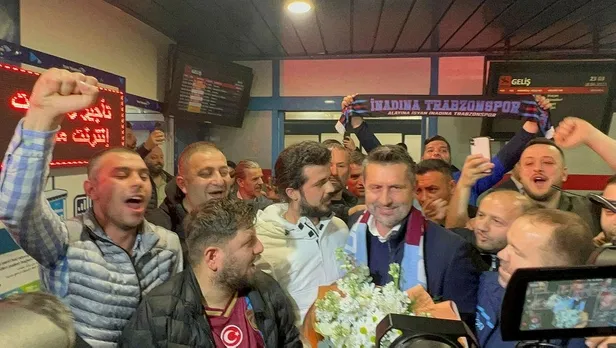 trabzonsporun-yeni-teknik-direktoru-nenad-bjelica-trabzonspora-geldi-1681851661682.jpeg