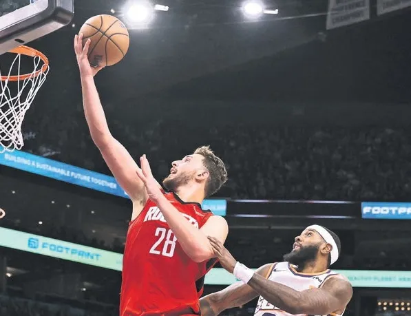 Alperen uçtu Rockets coştu