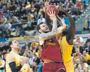 Aslan’dan yeni bir destan