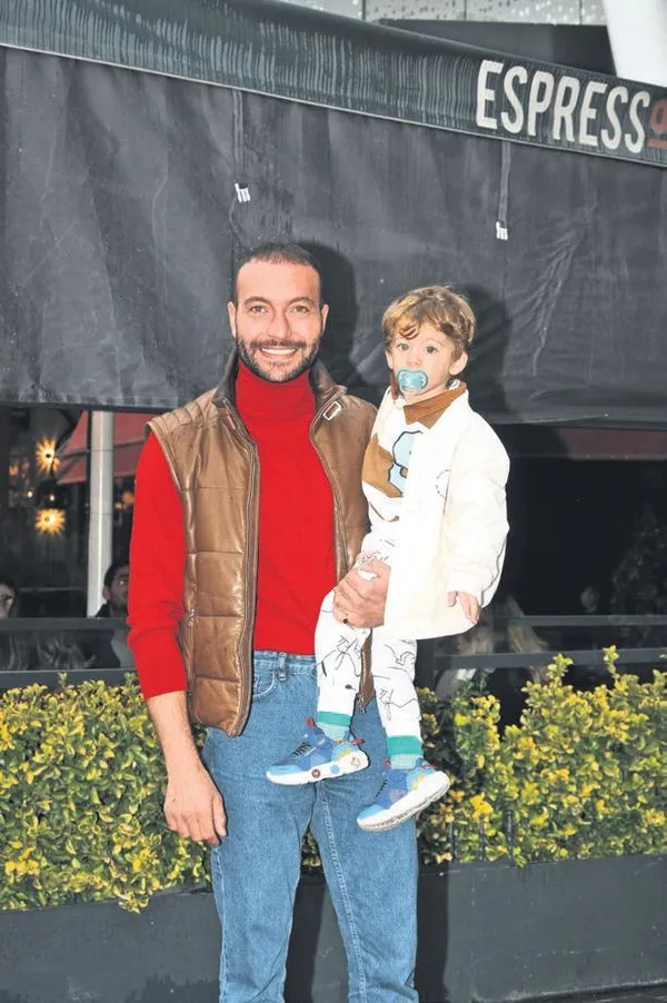 ovgu-dolu-sozler-unlu-sunucu-hande-sarioglu-1697586834313.jpeg Ünlü sunucu Hande Sarıoğlu'ndan A Milli Takımı'na övgü dolu sözler...-11