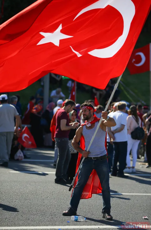 Milyonlar 15 Temmuz Şehitler Köprüsü'ne akın etti - 13