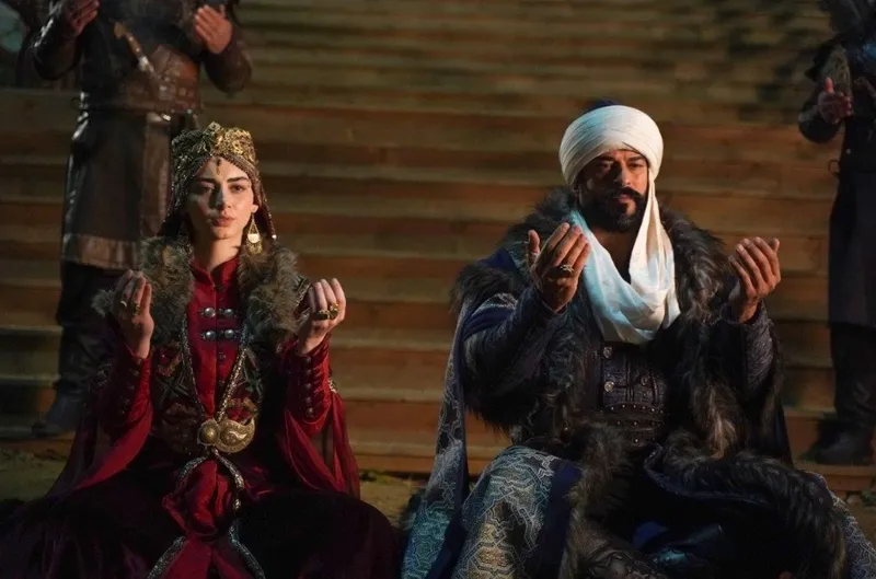 kurulus-osmanda-bala-hatun-olecek-mi-osman-beyin-derin-acisi-1739965491553.jpg (Kaynak: Atv)