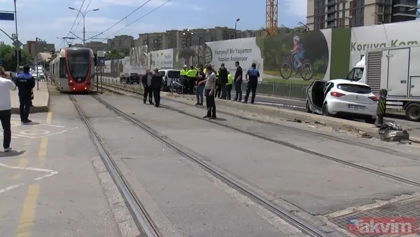 Tramvay yolunda kaza: Facianın eşiğinden dönüldü! - 4
