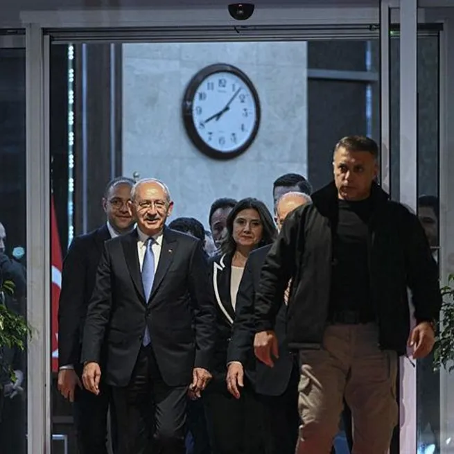 Kartlar yeniden dağıtılıyor! Kılıçdaroğlu Akşeneri gözden çıkardı: İYİ Parti yerine HDP + sol blok planı