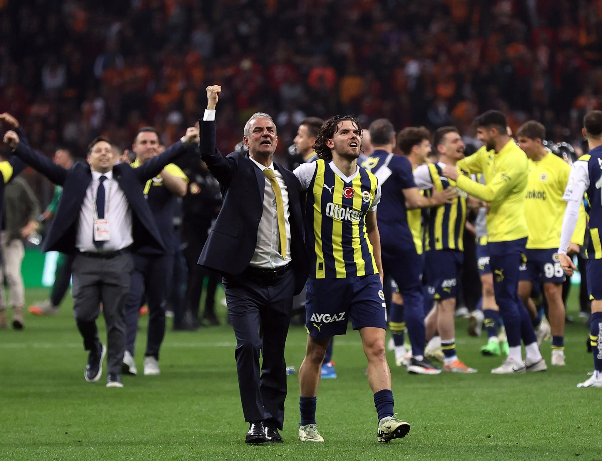 Fenerbahçe'de İsmail Kartal'dan camiayı şoke eden karar! - 7