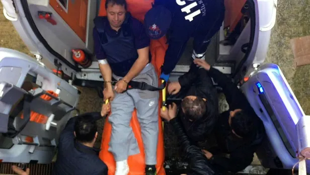 Rize Emniyet Müdürü Altuğ Verdi’yi şehit eden İsmail Hakkı Sarıcaoğlu adliyeye böyle götürüldü-2