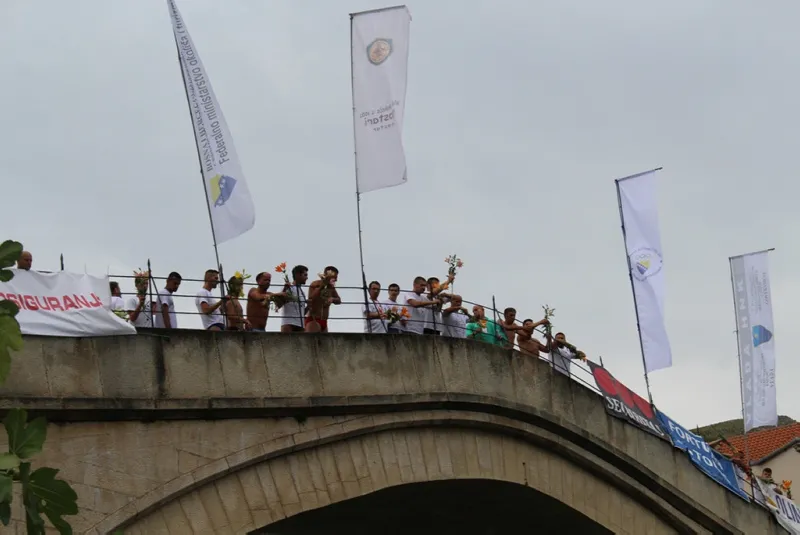  Bosna Hersek'teki Mostar Köprüsü'nde nefes kesen anlar!  - 6