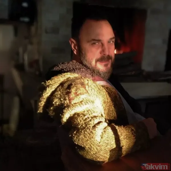 Ünlü Oyuncunun Kardeşiyle Yaptığı Bir Paylaşımdaki Şu İfadeleri İse Dikkat Çekti: "Umutlarım, Hayallerimin İçindeki, Güzel Yürekli Kardeşim, Derin Nefesim. Ne...